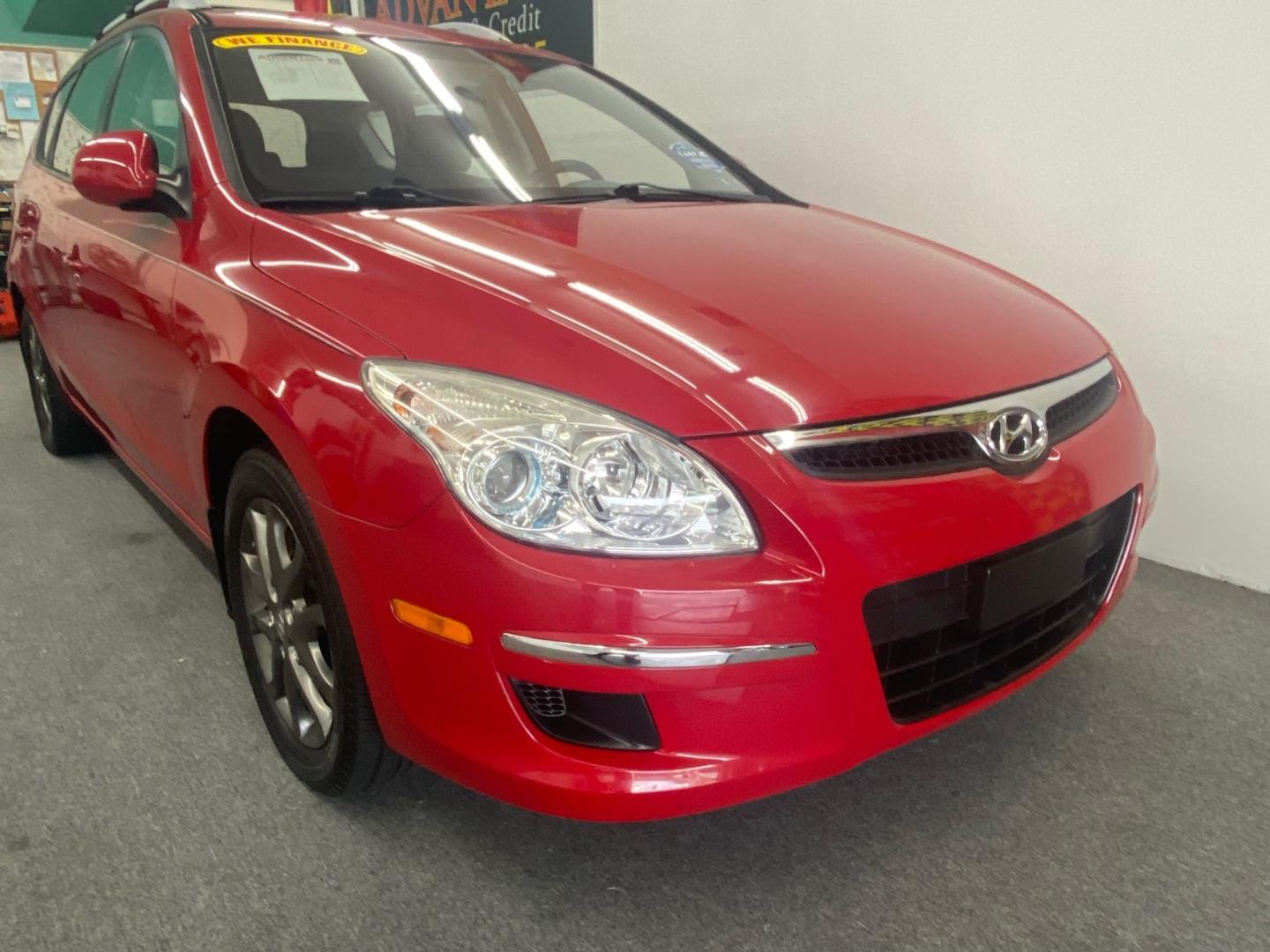 2012 RED /Gray Hyundai Elantra Touring SE Manual (KMHDC8AE5CU) with an 2.0L L4 DOHC 16V engine, 5-Speed Automatic transmission, located at 533 S West End Blvd., Quakertown, PA, 18951, (877) 257-4995, 40.343994, -75.303604 - INCLUDED IN THE SALE PRICE OF EVERY VEHICLE: 48 Hour Money Back Guarantee 6 Month - 6,000 Mile Warranty Brand New PA State Inspection & Emission $10 Oil Changes for the Life of the Loan Complete CARFAX - Photo#2